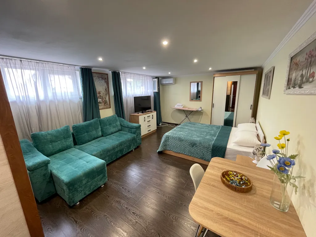 Квартира Квартира Уютная студия в гостевом доме в самом центре Владикавказа — Владикавказ