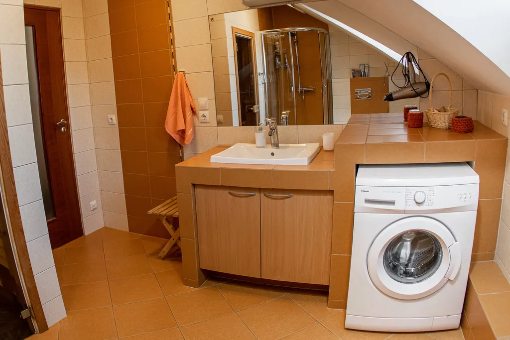 Семейный таунхаус с камином и сауной