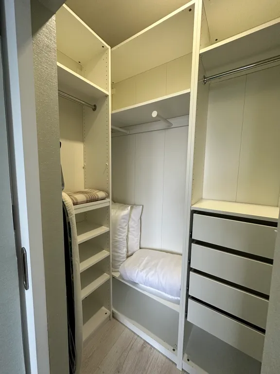 Квартира 2-комнатная Квартира — Тельмана