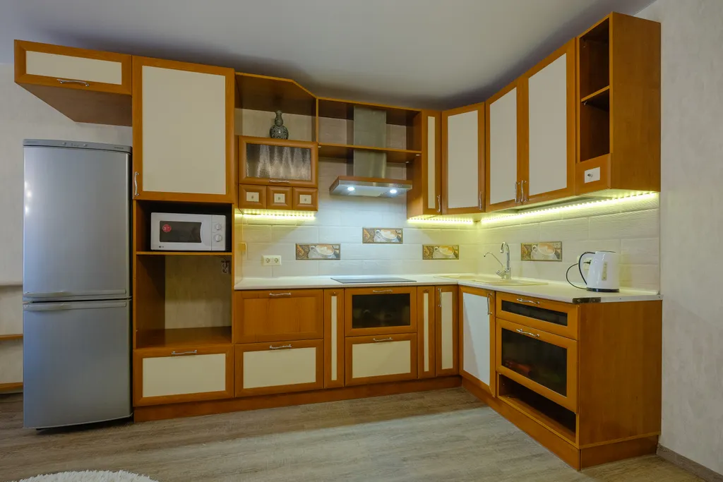 Трёхкомнатная квартира возле Дворца Спорта