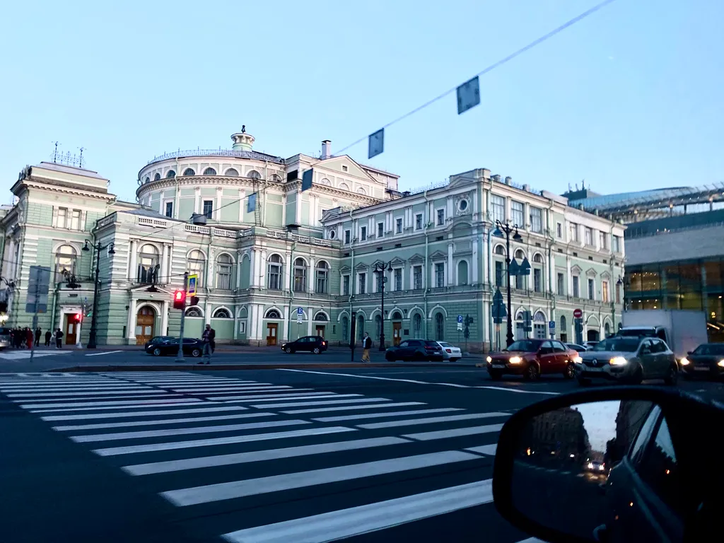 Квартира в центре у метро на канале с Львиным мостом у Мариинского