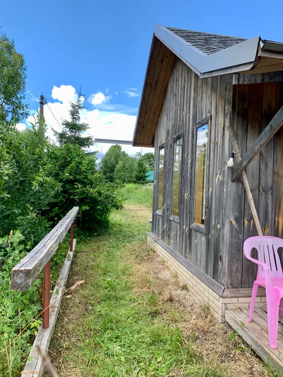 Прекрасный домик около прудиков