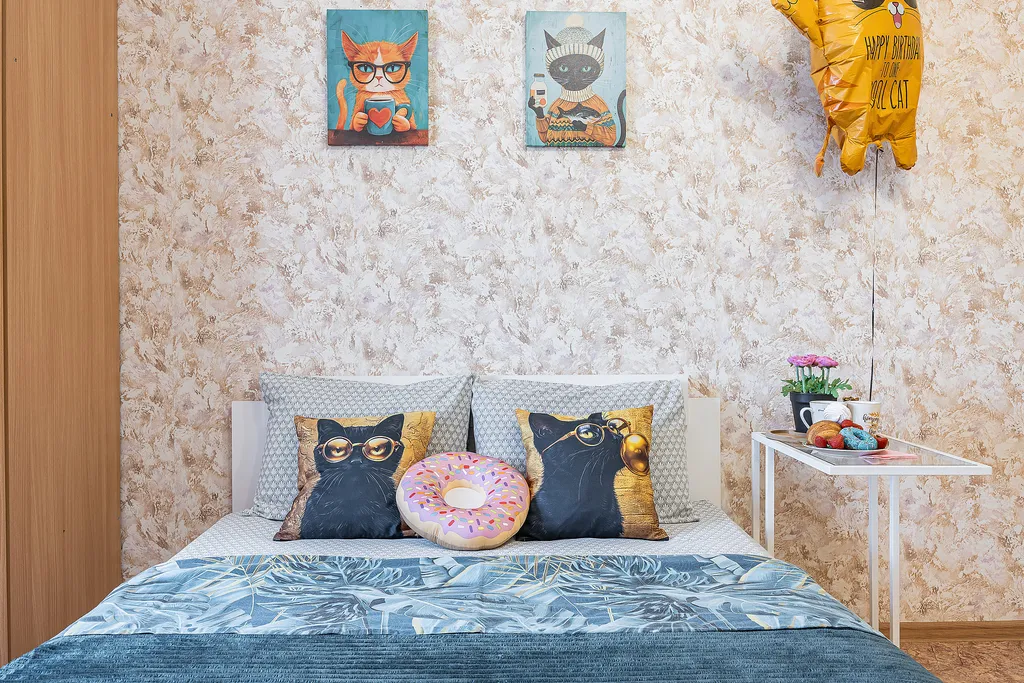 Деловые котики - яркая, веселая квартира