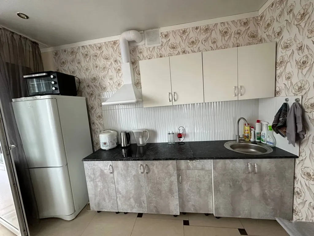 Просторная квартира в трёх кварталах от парка Галицкого