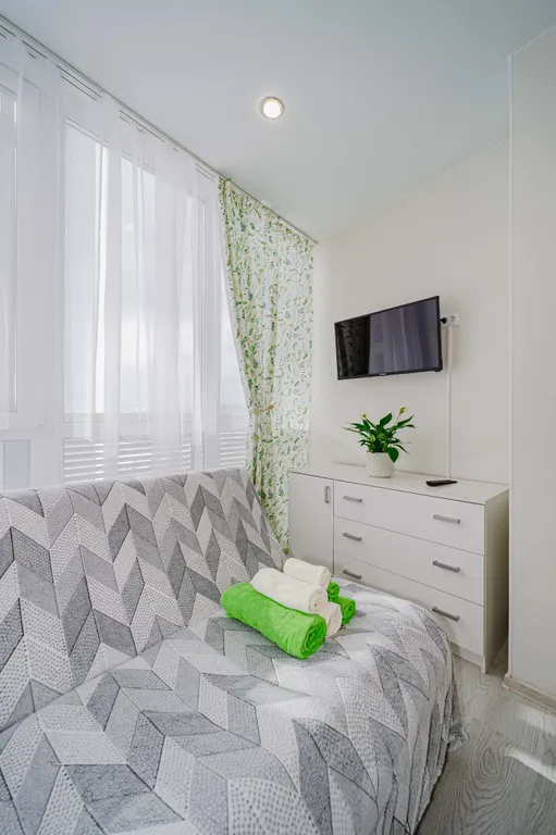 Уютная студия с панорамным окном