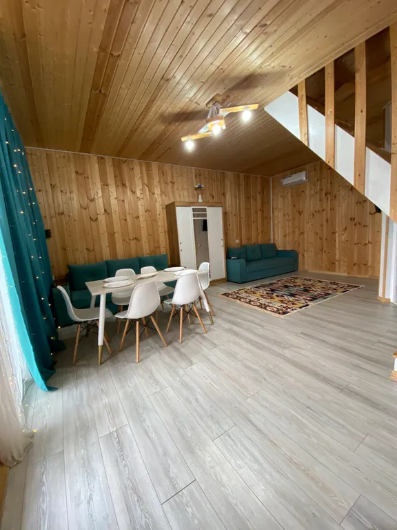 Домики на берегу Каспийского моря