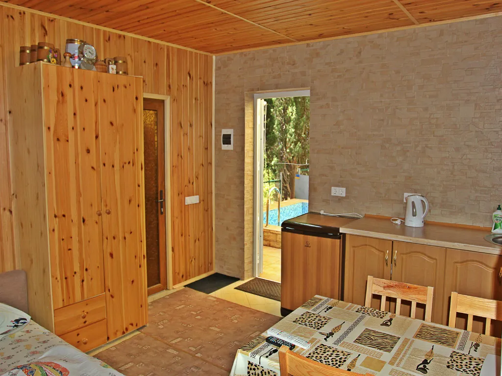 Студия в частном секторе с парковкой