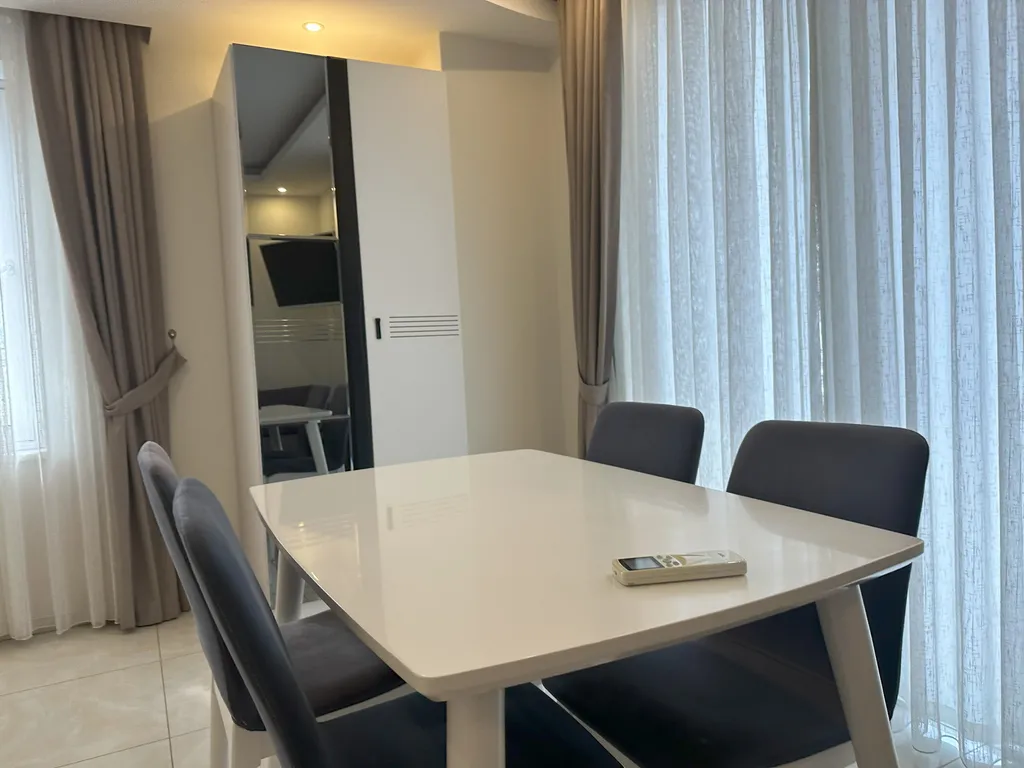 Empire residence студия с невероятным видом