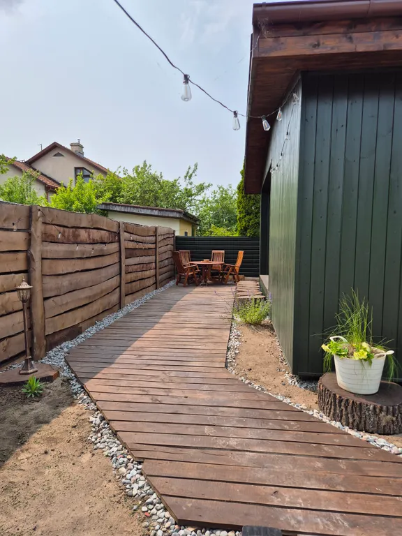 Сказочный уютный домик у моря