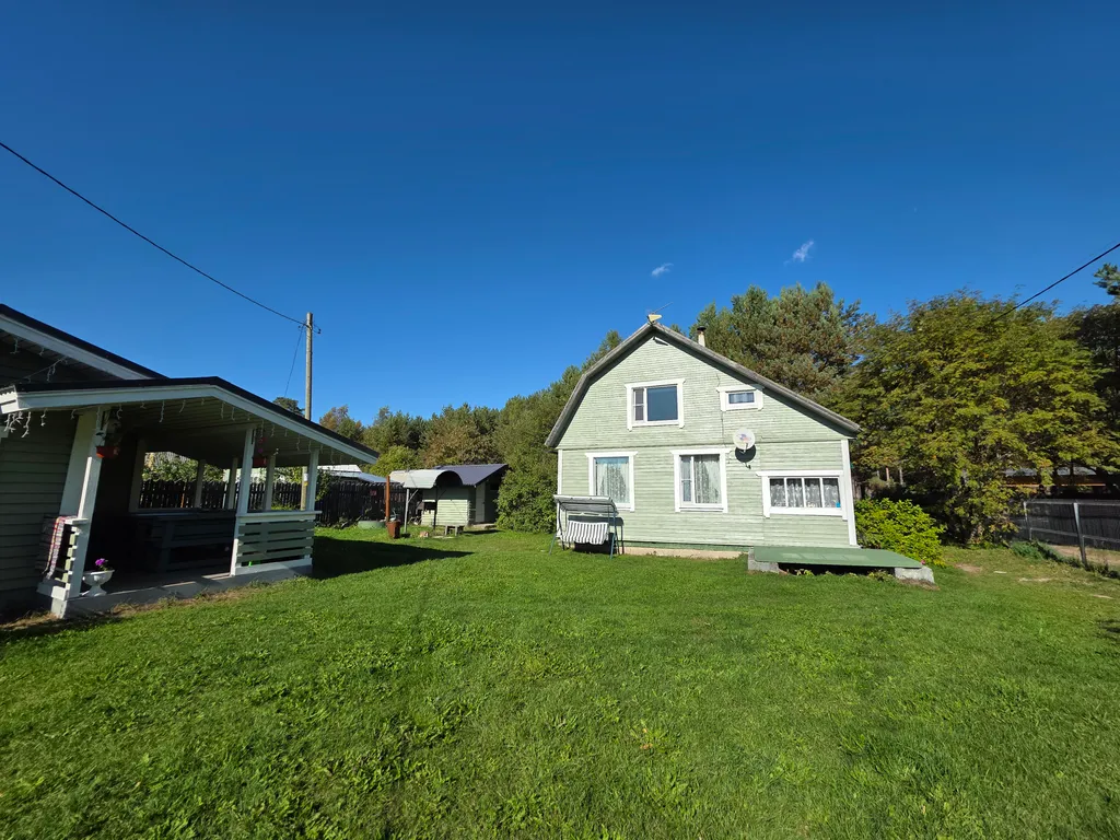 Деревенский дом