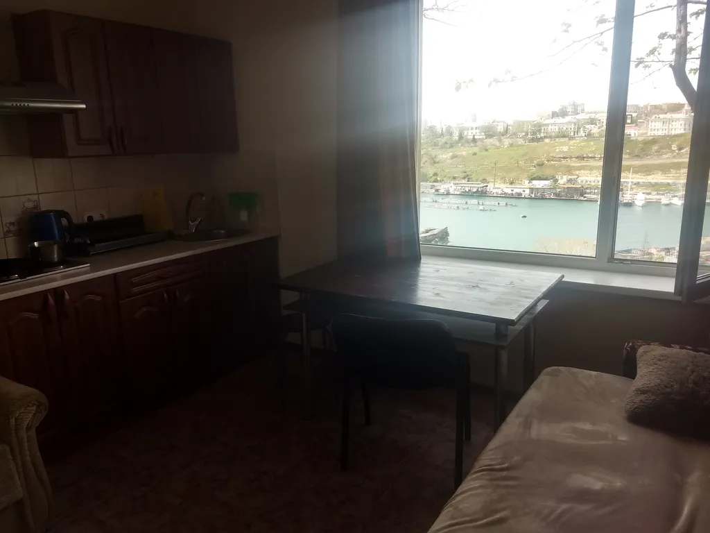 Квартира Студия с шикарным видом на бухту — аренда посуточно в Севастополь