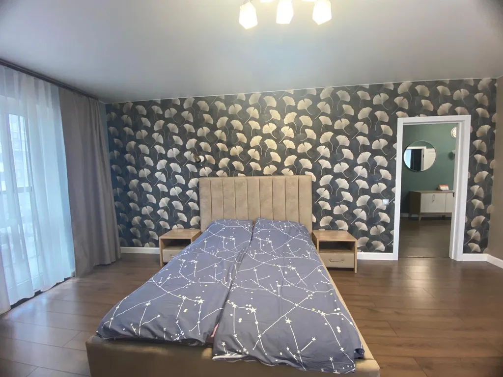 Трёхкомнатная квартира в центре