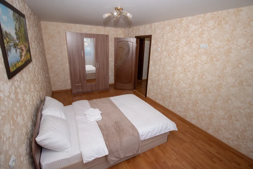 Просторная трёшка на Победе в центре