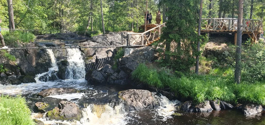 Таунхаус с сауной в центре у набережной