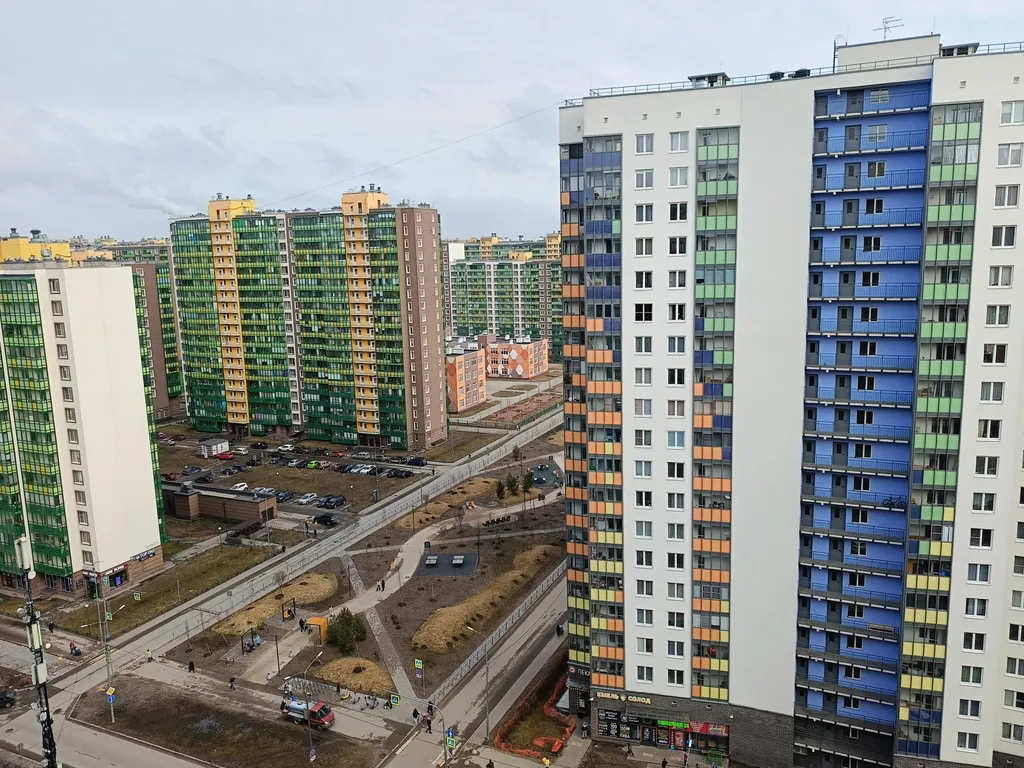 Уютная студия с видом на бульвар