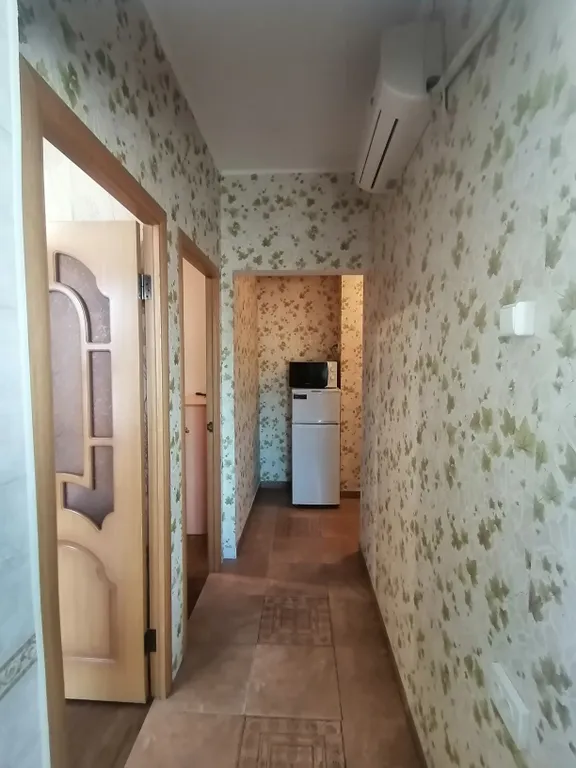 Двухкомнатная квартира с отдельными спальнями, балконом в центре