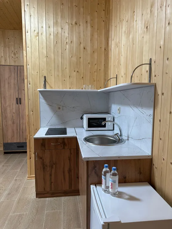 Домик у старого озера