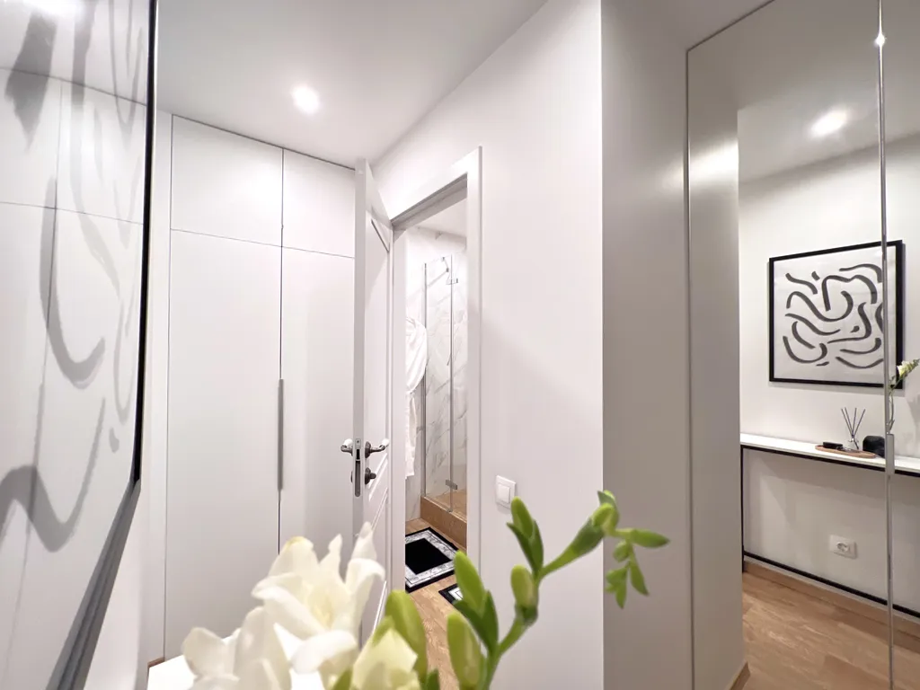 Квартира Квартира Исторический центр и атмосфера парижского стиля — Новосибирск