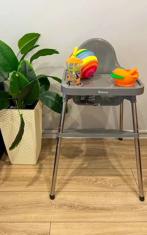 Дом сапфир с бассейном в центре