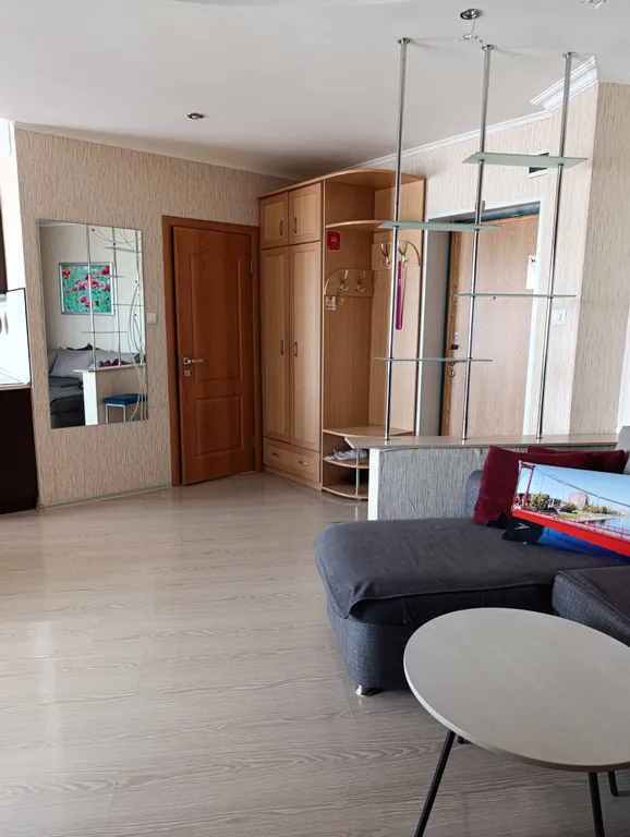 Квартира на набережной с видом на реку