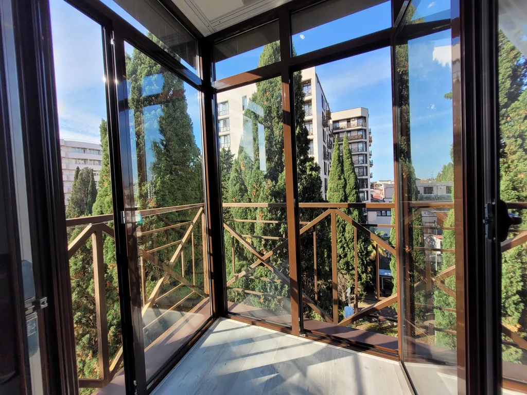 Квартира с панорамными окнами в 5 минутах до моря