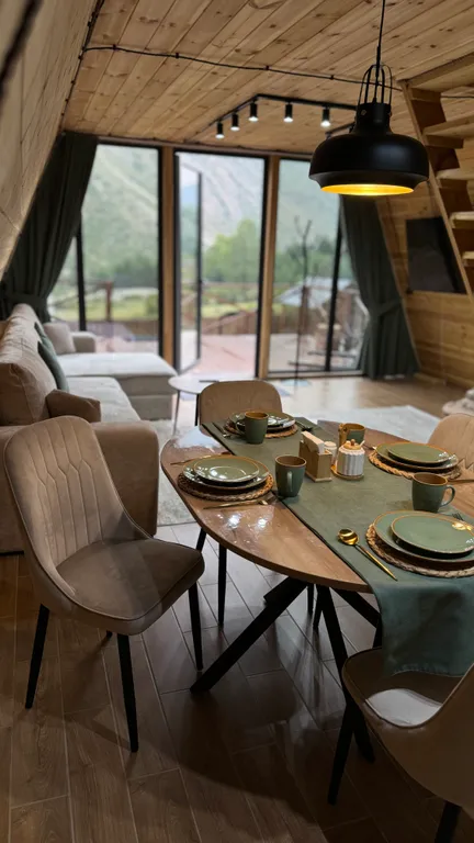 Уютный домик с панорамным видом на горы