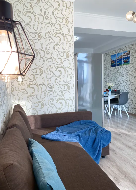 2-комнатные видовые апартаменты с бассейном у моря