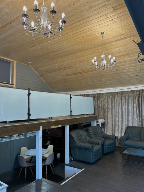 Дом с джакузи и сауной, бильярдом