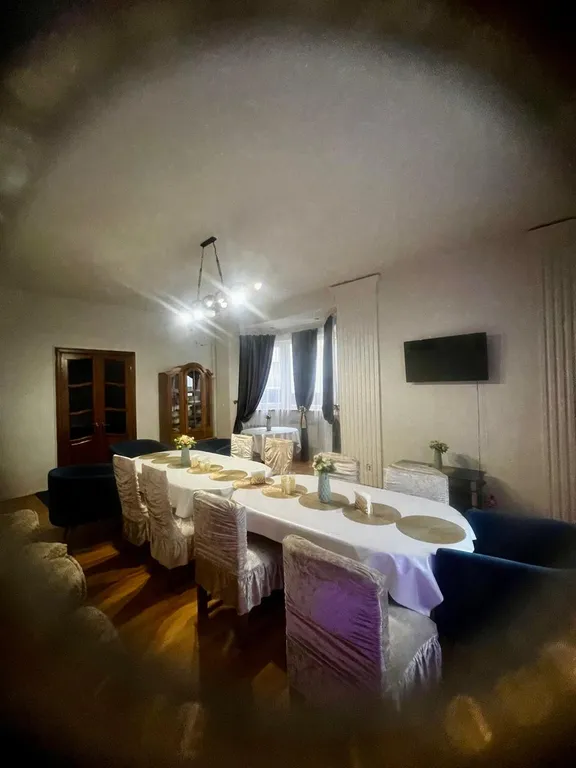 Большой уютный дом