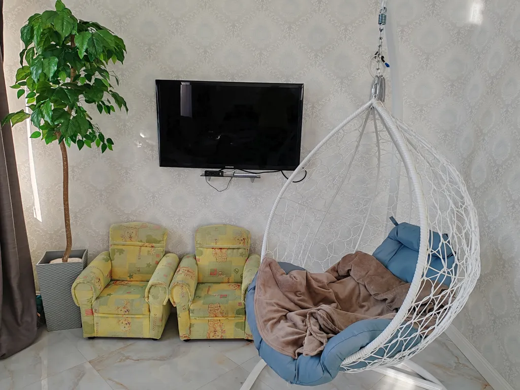 Шикарная огромная квартира с видом на море