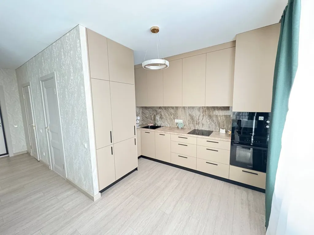 Уютная квартира рядом с набережной и историческим центром города.