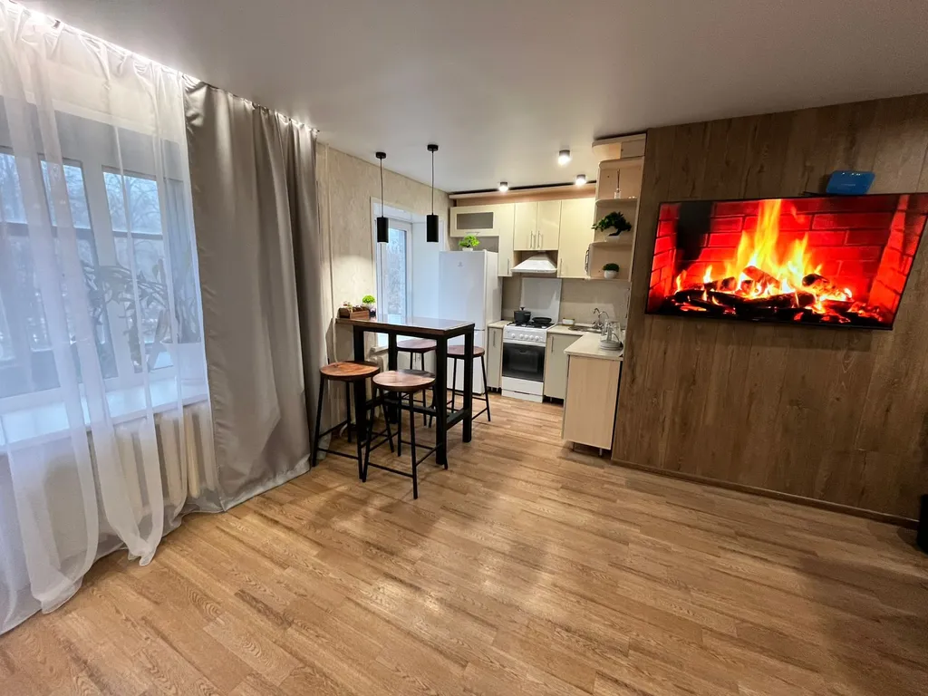 Квартира в 1 минуте ходьбы от нижнекамских терм с новой мебелью