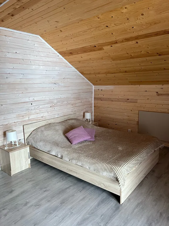 Коттедж на берегу озера