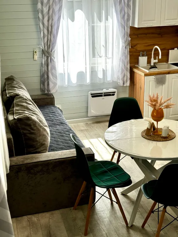 Дом-баня с большой верандой и массажной кроватью