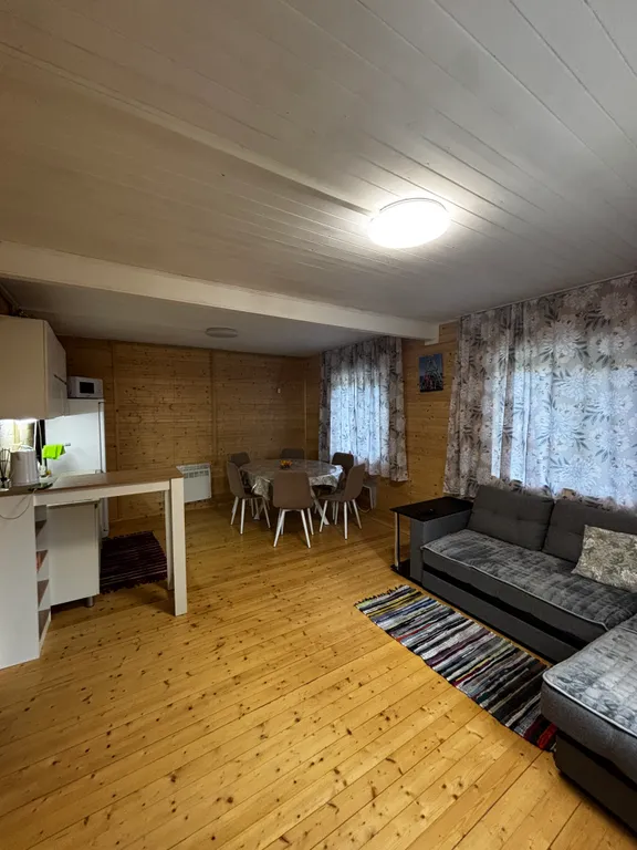 Коттедж Домик у яблони — Кашира