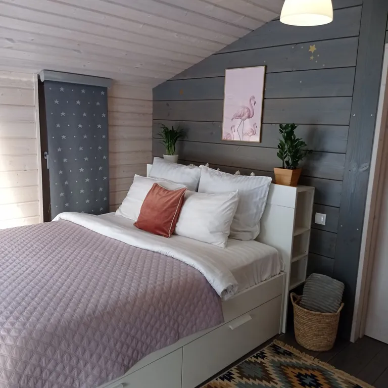 Просторный дом с баней и игровой зоной для детей