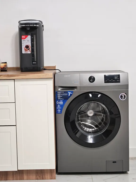 Просторная комната для большой компании