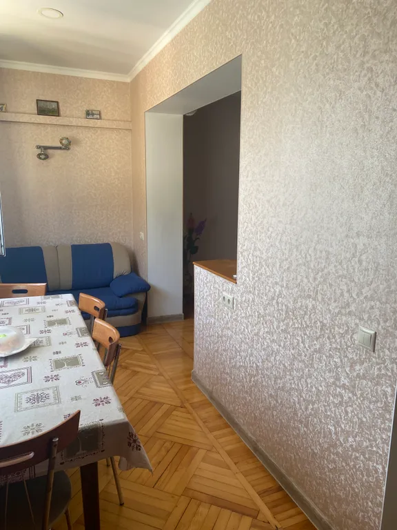 Трехкомнатные апартаменты рядом с пляжем, в центре города