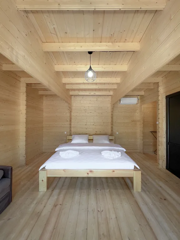 Уютный коттедж с бассейном