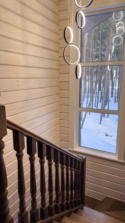 Двухэтажный коттедж в сосновом бору