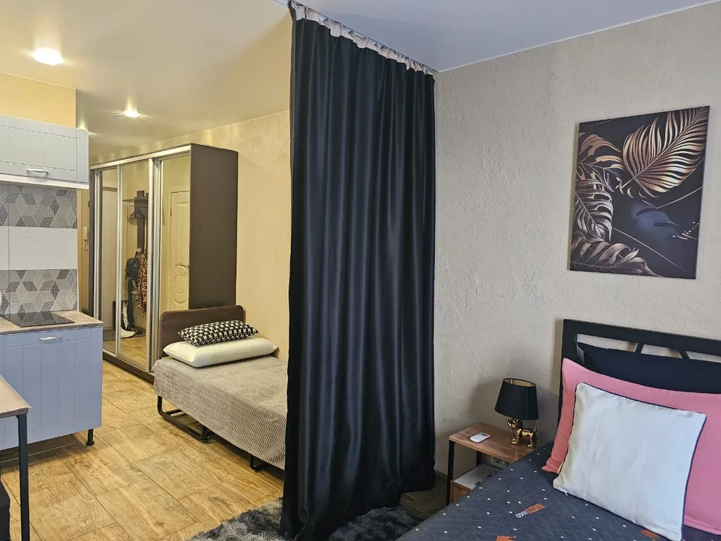 Студия рядом с метро в которой есть всё)