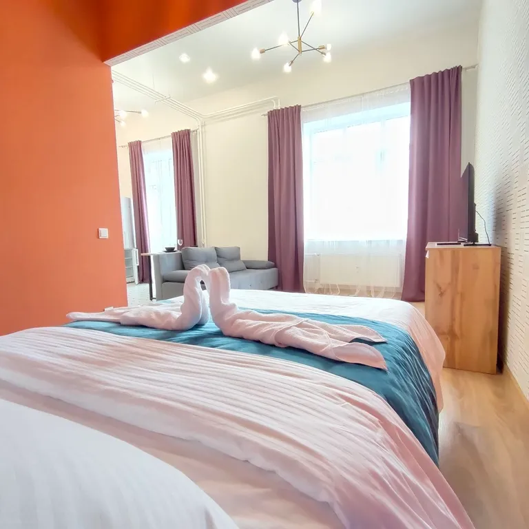 Стильная чистая квартира рядом с Куполом, Ледовым дворцом