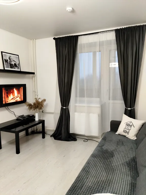 Квартира со свежим ремонтом в новом доме с лифтом