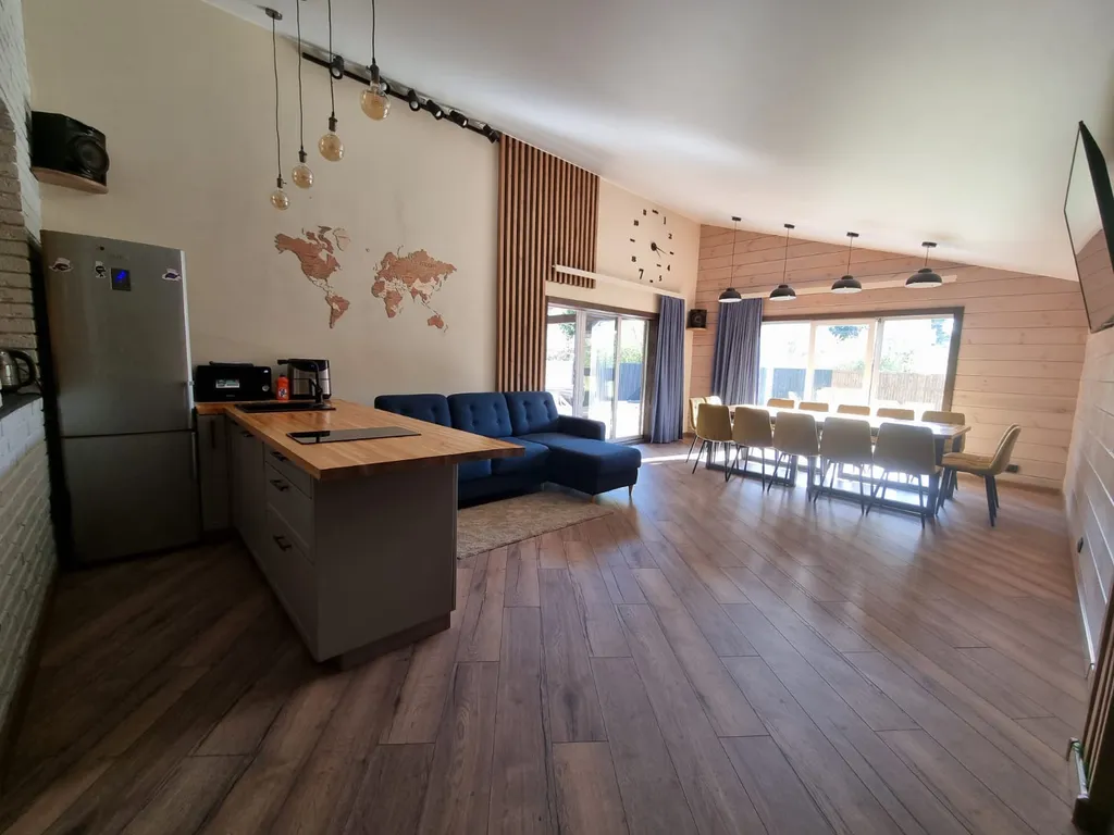 4-комнатный Дом