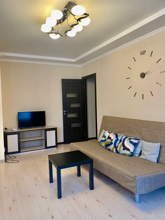 Рядом с черным озером