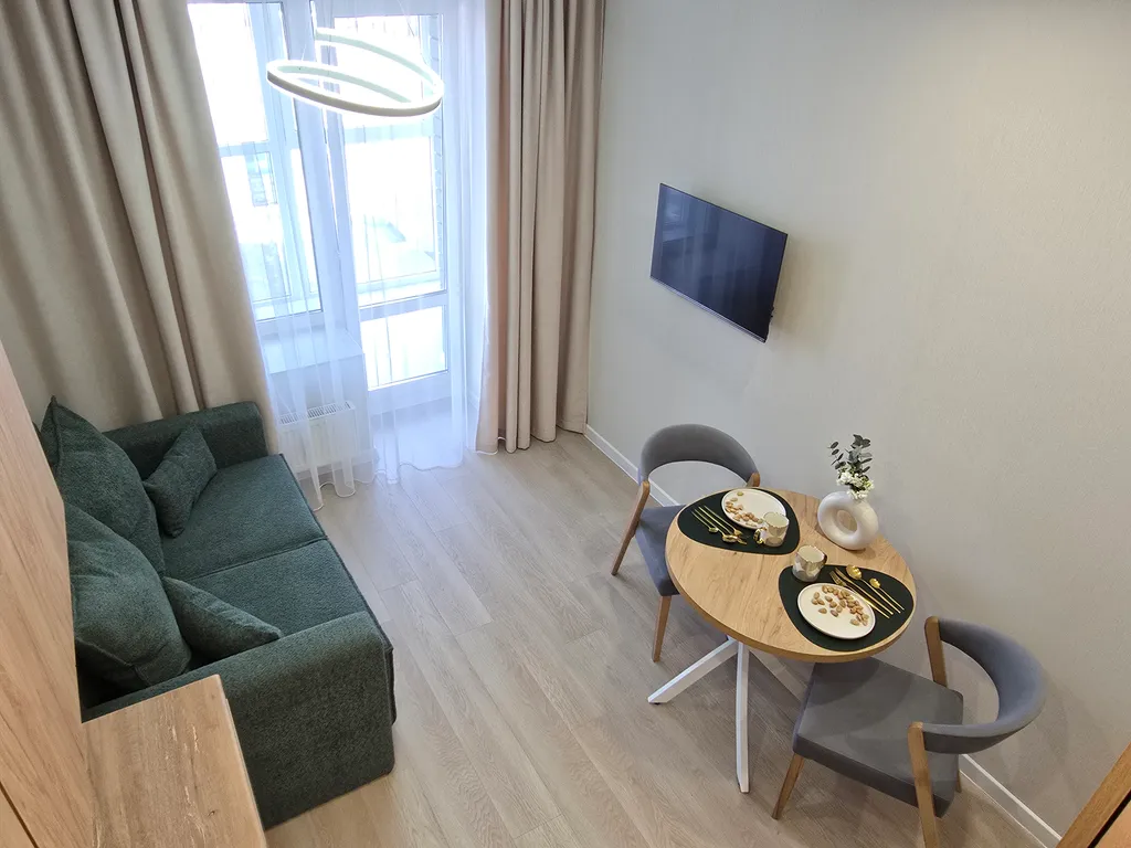 Современная,  комфортная квартира (ТЦ Арена, Аэропорт).