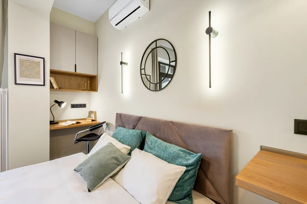 Studio University III