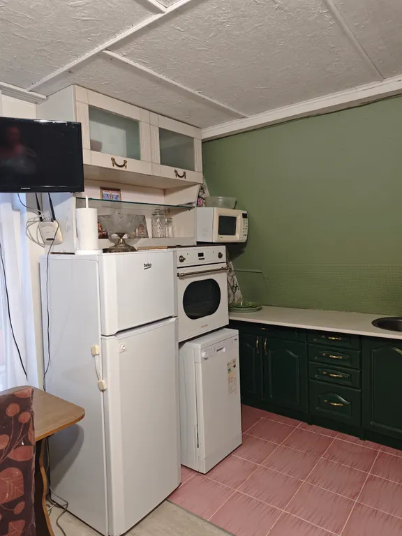 Коттедж Весь 3 этаж частного дома с отдельных входом — Севастополь