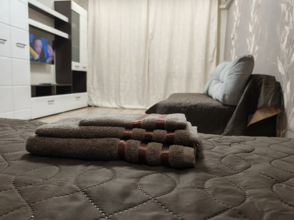 Видовая 1-комнатная квартира с дизайнерским ремонтом