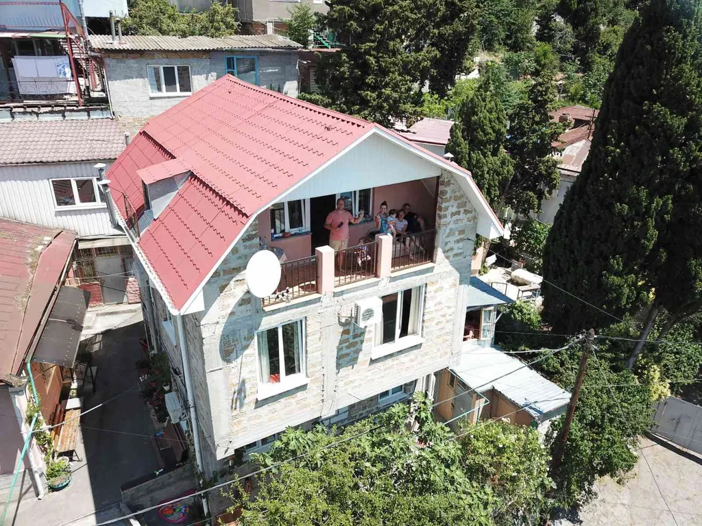 Коттедж Дом с видом на море и горы — Ялта